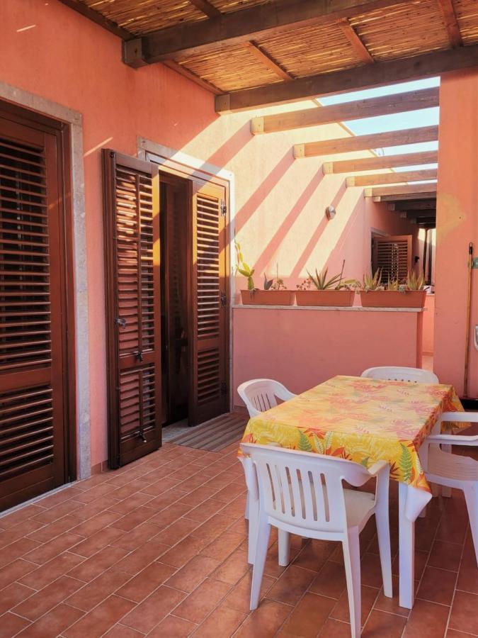 Le Case Di Ciccio - Casa Girasole Apartman Pantelleria Kültér fotó
